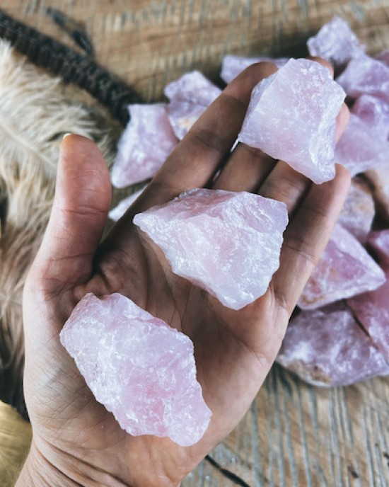 Raw Rose Quartz Pieces (1kg)