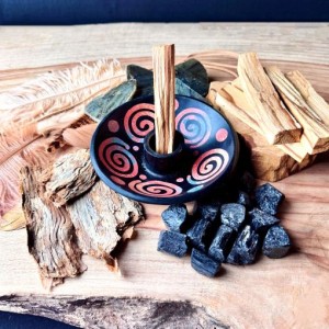 Peruvian Palo Santo Wand Burner w/ Box (Assorted Designs)